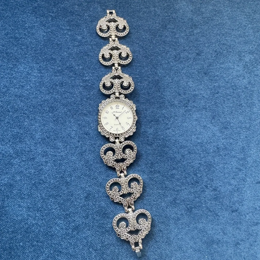 LT. Bernard‎ Women’s Watch